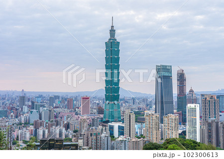 台湾　2023　台北101　象山眺望　夕景 102300613