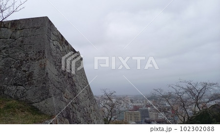 米子城　鉄御門前からの眺め 102302088
