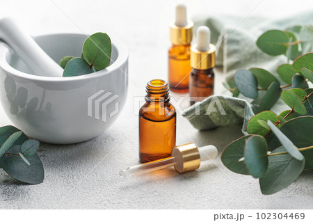 Massage and spa oils with eucalyptus Massage and spa oils with eucalyptus 102304469