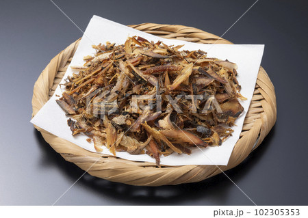 混合削り節(鯖節 むろあじ節 いわしの煮干し) 混合削り節(鯖節 むろあじ節 いわしの煮干し) 102305353