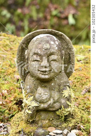三千院 わらべ地蔵 三千院 わらべ地蔵 102305432