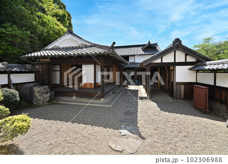 旧柳川家住宅 庭側の景色　紀伊風土記の丘（和歌山県和歌山市） 102306988