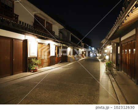 倉敷美観地区の夜景 102312630