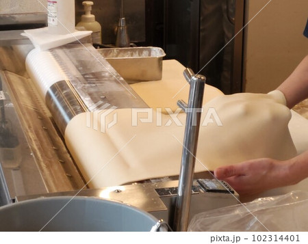 うどん製麺機　〜noodle machine 102314401