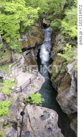 磊々峡の巨岩奇石 102314972