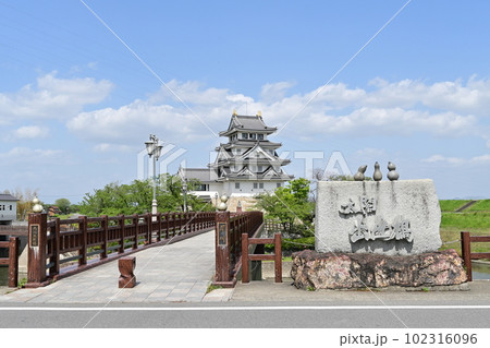 墨俣一夜城(岐阜県大垣市)と太閤出世橋 墨俣一夜城(岐阜県大垣市)と太閤出世橋 102316096