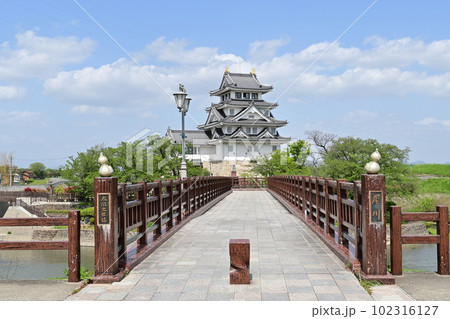 墨俣一夜城(岐阜県大垣市)と太閤出世橋 墨俣一夜城(岐阜県大垣市)と太閤出世橋 102316127