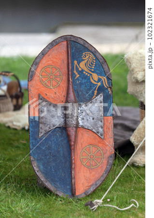 Shield used by the Gallic tribe of Osismii 102321674