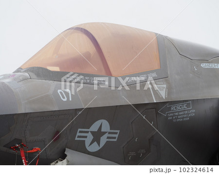 F-35B戦闘機のコックピット 102324614