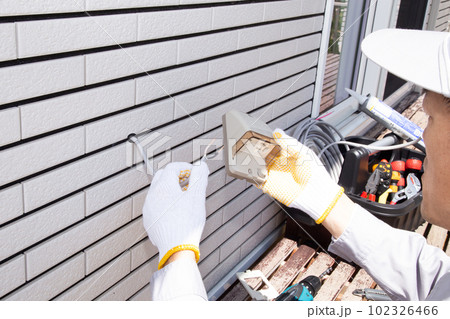 屋外用防水コンセント工事 102326466