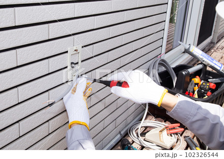 屋外用 防水コンセント工事 屋外用 防水コンセント工事 102326544