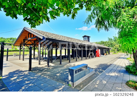 夏の北海道石狩市 弁天歴史公園の風景 夏の北海道石狩市 弁天歴史公園の風景 102329248