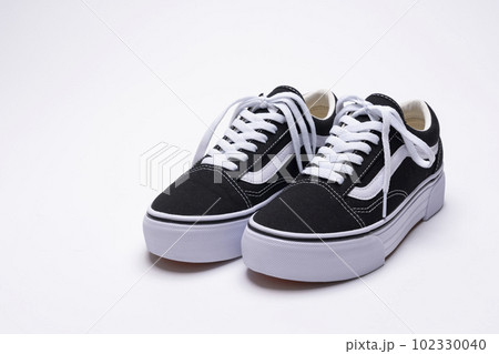 スニーカー 102330040