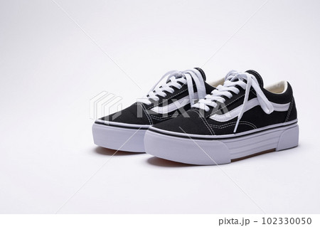 スニーカー 102330050