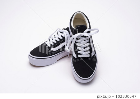 スニーカー 102330347