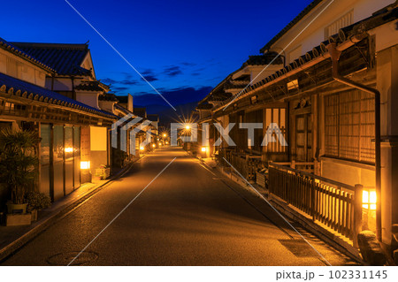 徳島_脇町・うだつの町並みライトアップ夜景 102331145