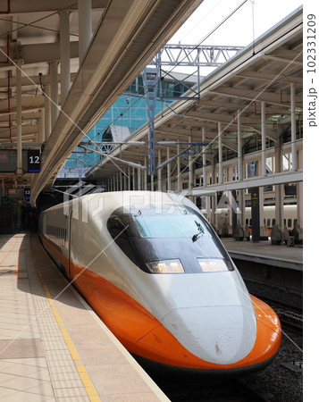 台湾高速鉄道 左営駅 台湾高速鉄道 左営駅 102331209