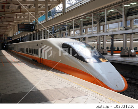 台湾高速鉄道　左営駅 102331210