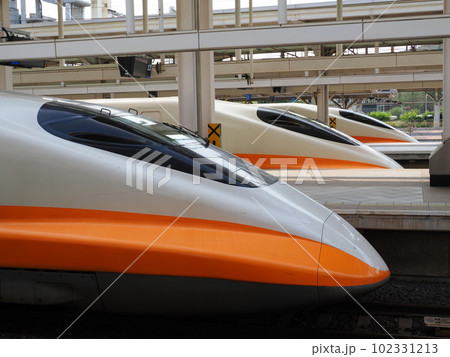 台湾高速鉄道　左営駅 102331213