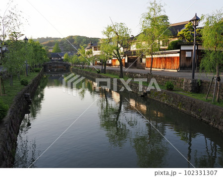 倉敷美観地区の風景 倉敷美観地区の風景 102331307