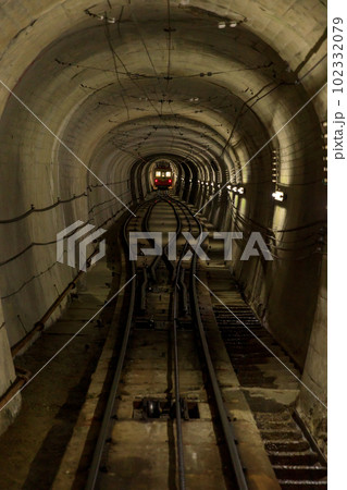 富山_黒部ケーブルカー観光風景 102332079