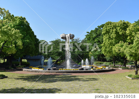 府中の森公園のモニュメント噴水 102335018