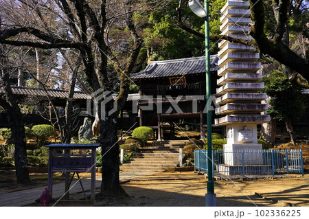 法華経寺　宝殿門　千葉県市川市中山 102336225