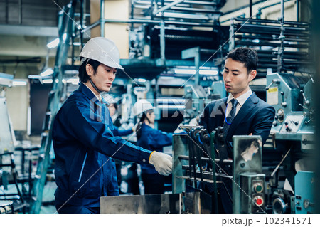 現場と本部の関係が悪い職場 102341571