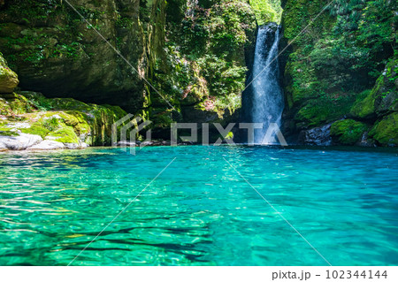 にこ淵(仁淀ブルー) にこ淵(仁淀ブルー) 102344144