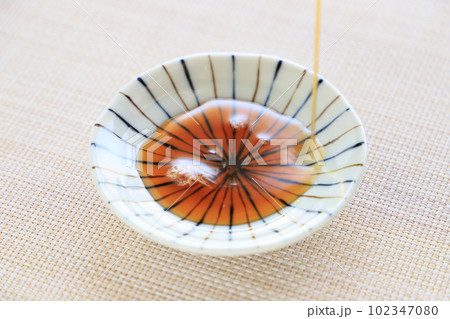 薄口醤油 102347080