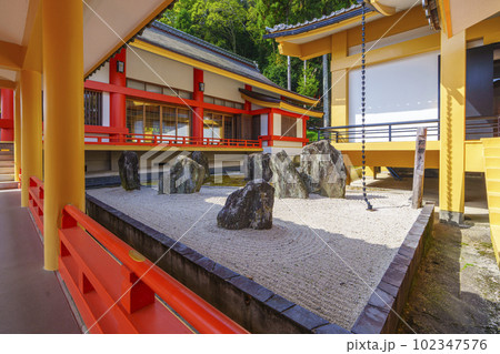 松尾大社 松風苑 即興の庭(京都市西京区嵐山宮町) 松尾大社 松風苑 即興の庭(京都市西京区嵐山宮町) 102347576