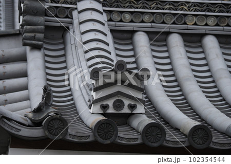 お寺のかわら 102354544