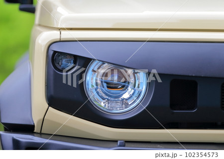 車のヘッドライト イメージ 車のヘッドライト イメージ 102354573