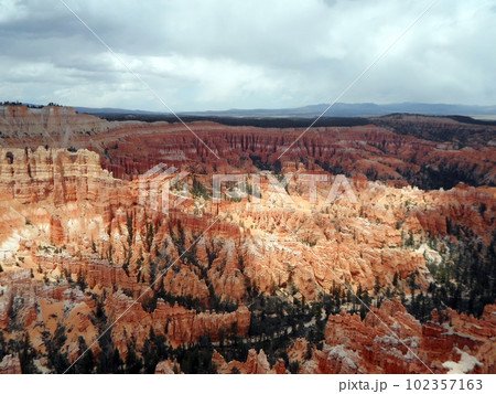 Landscape of Bryce Canyon National Park, Utah, USA, 102357163