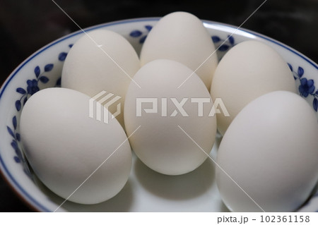 卵　ゆで卵　卵不足　鶏卵農家　卵値上がり　価格高騰　鳥インフルエンザ　ケーキ　原材料　パンケーキ 102361158