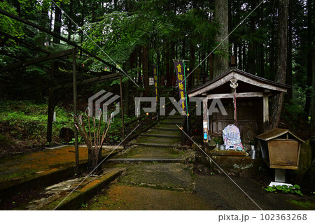 首切地蔵尊より 102363268