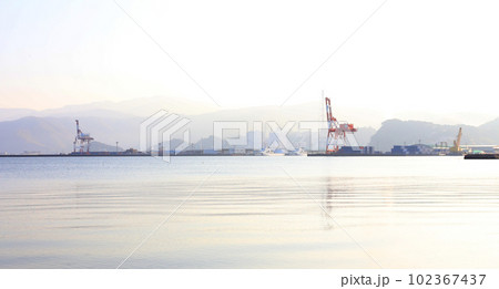 気比の松原　敦賀湾　松林　松原海水浴場　福井県　敦賀市　敦賀湾　気比の松原海水浴場　海水浴場　釣場 102367437