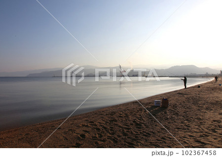 気比の松原　敦賀湾　松林　松原海水浴場　福井県　敦賀市　敦賀湾　気比の松原海水浴場　海水浴場　釣場 102367458