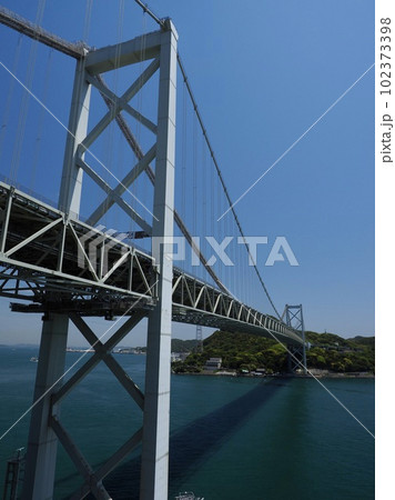 関門橋　下関からの眺望 102373398
