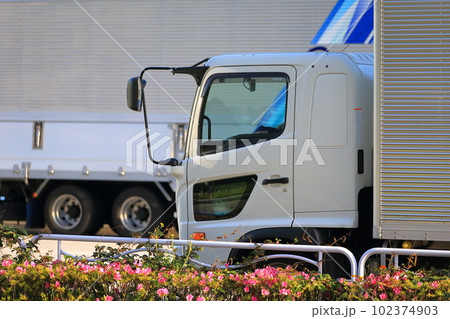 物流トラック イメージ 物流トラック イメージ 102374903