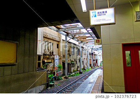 【香川】ことでん瓦町駅　高松築港方面乗り場 102376723