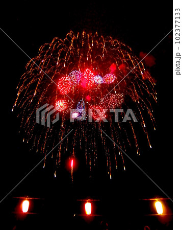 打ち上げ花火 打ち上げ花火 102377133