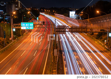 《神奈川県》東名高速道路・東京料金所付近 102378012