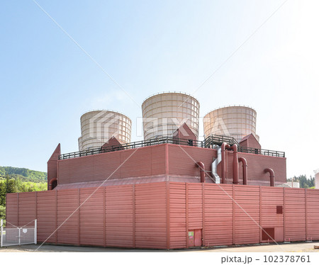 東北電力 柳津西山地熱発電所の冷却塔 【福島県柳津町】 東北電力 柳津西山地熱発電所の冷却塔 【福島県柳津町】 102378761