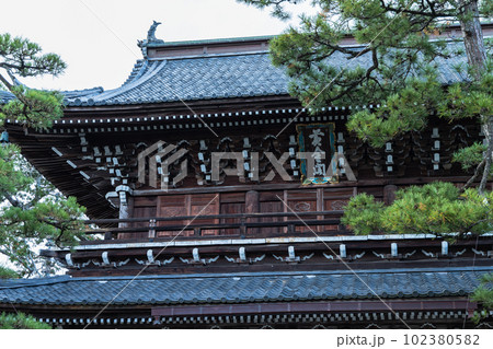 日本 京都府宮津市にある智恩寺の三門 日本 京都府宮津市にある智恩寺の三門 102380582
