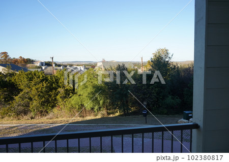 アメリカ サンアントニオ アパートのベランダから見た景色 アメリカ サンアントニオ アパートのベランダから見た景色 102380817