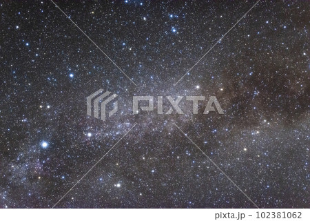 天の川と満天の星空 天の川と満天の星空 102381062