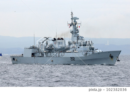 パキスタン海軍　フリゲート艦　シャムール 102382036