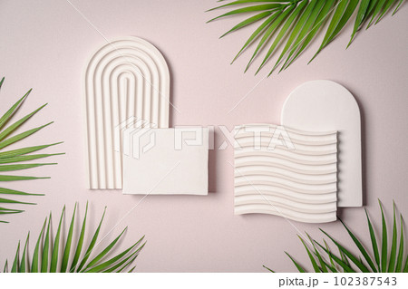 Decorative plaster podiums Decorative plaster podiums 102387543