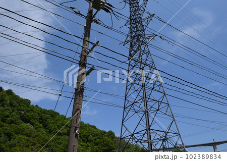 送電塔 高電圧交流 送電塔 高電圧交流 102389834